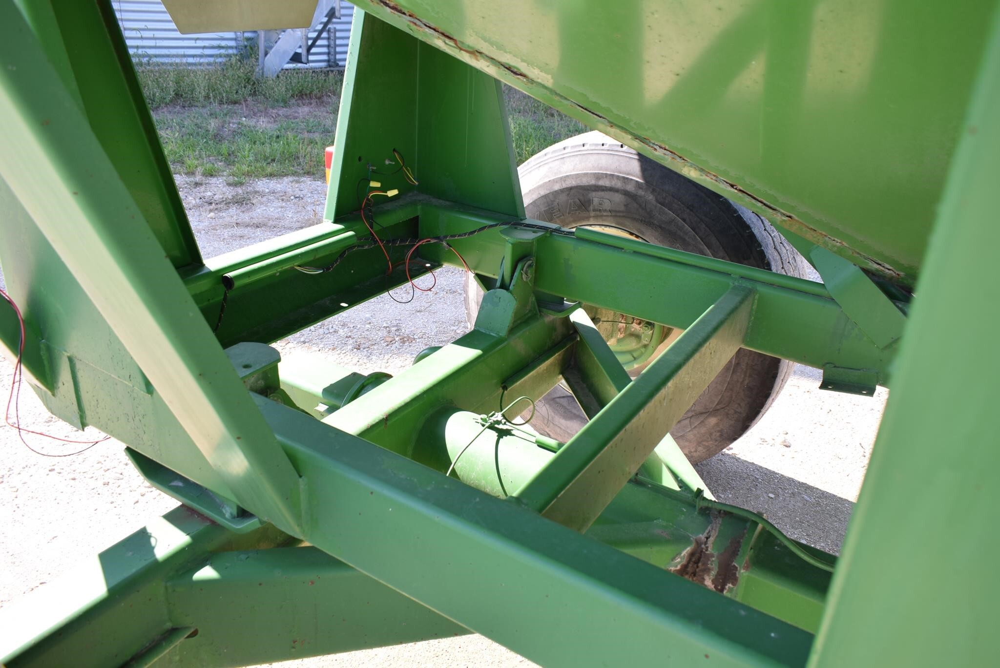  Brent 640 Gravity Wagon