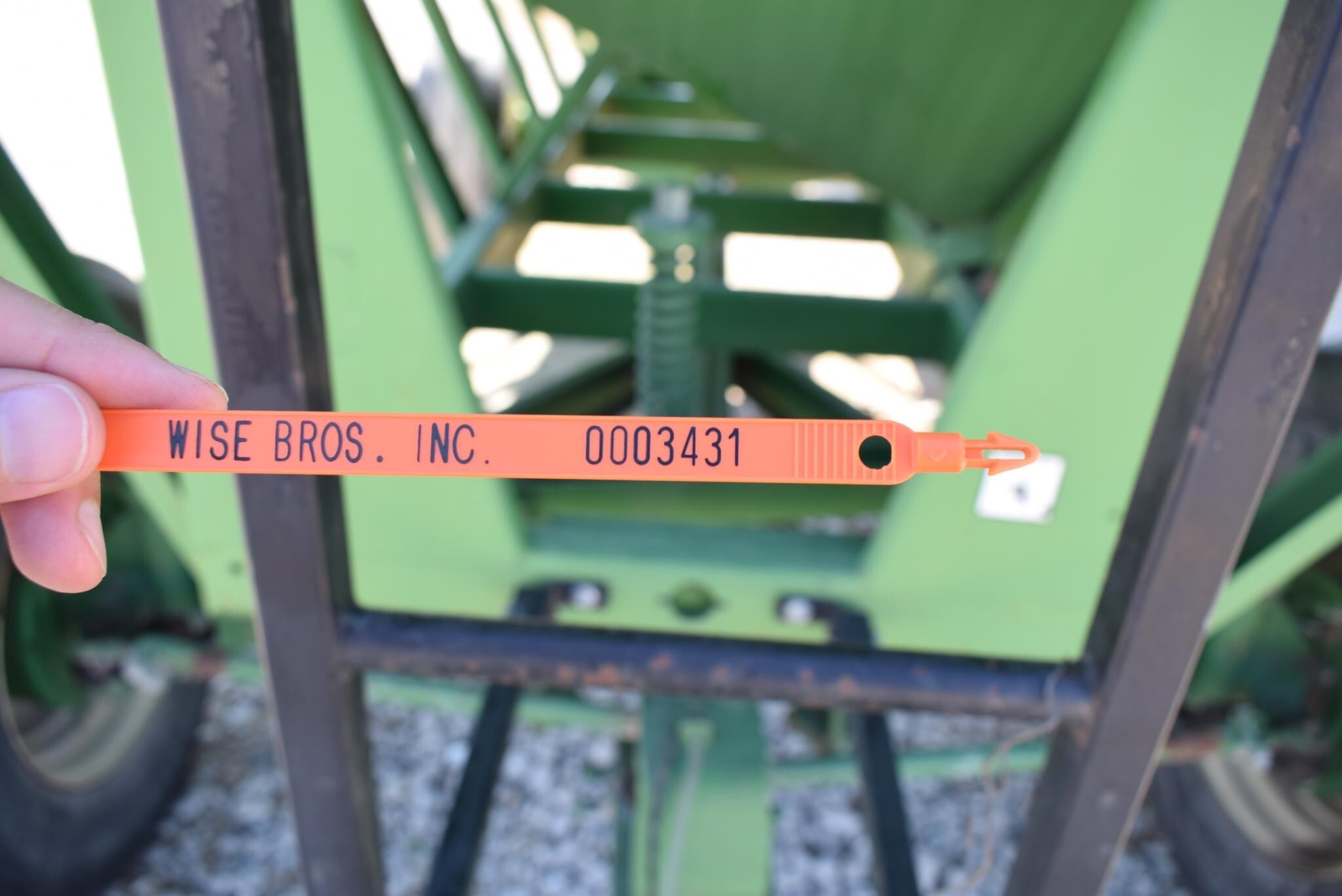  Brent 640 Gravity Wagon