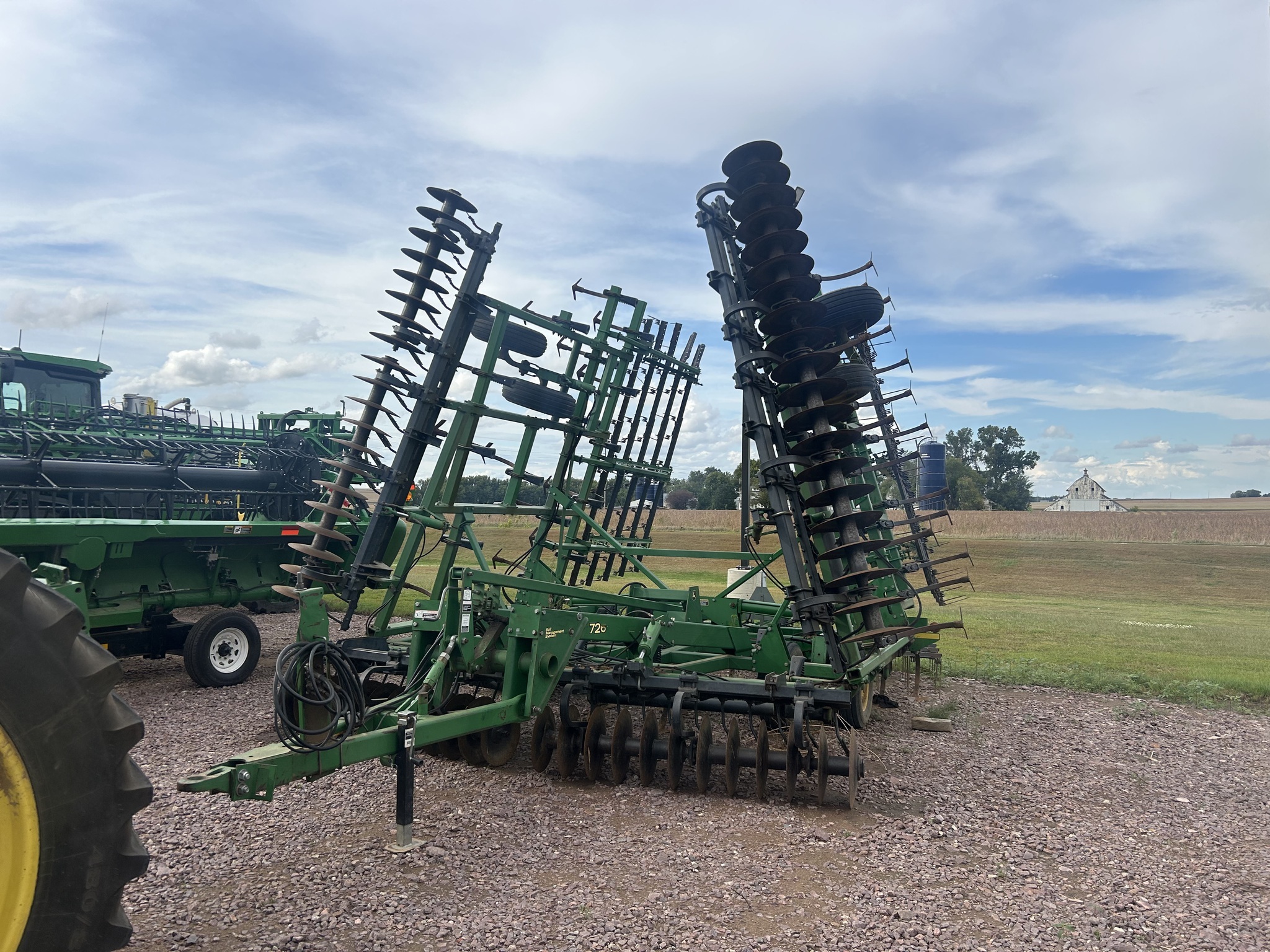 2003 John Deere 726 Soil Finisher