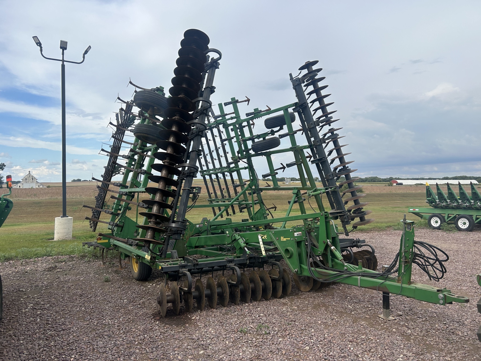 2003 John Deere 726 Soil Finisher