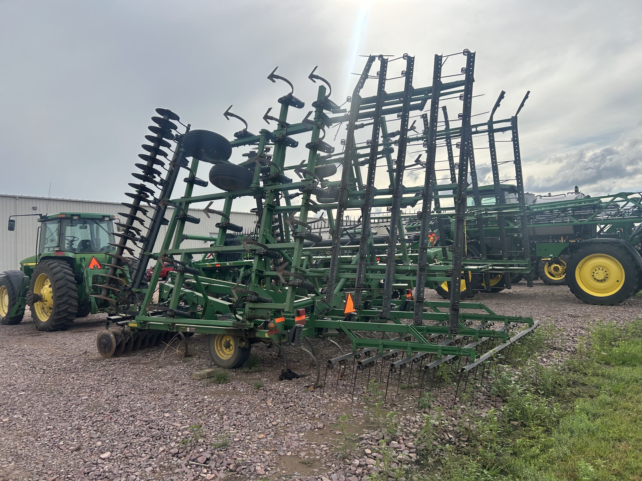 2003 John Deere 726 Soil Finisher