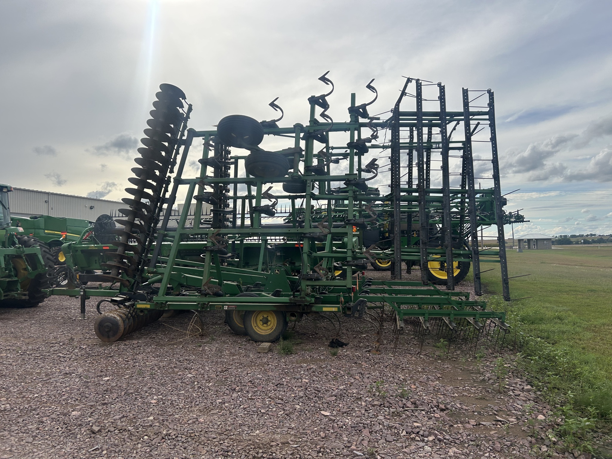 2003 John Deere 726 Soil Finisher