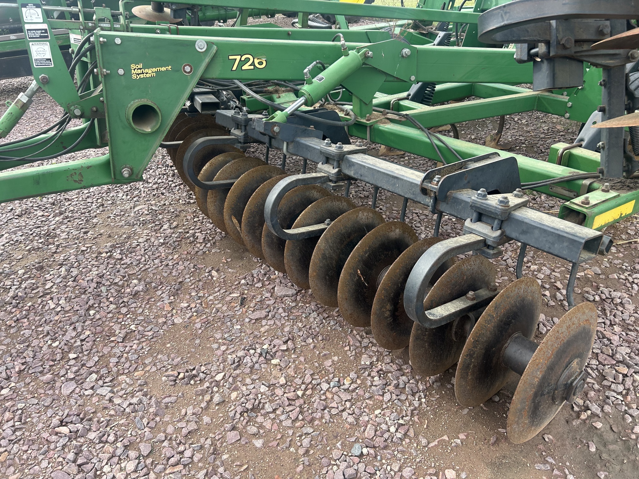 2003 John Deere 726 Soil Finisher