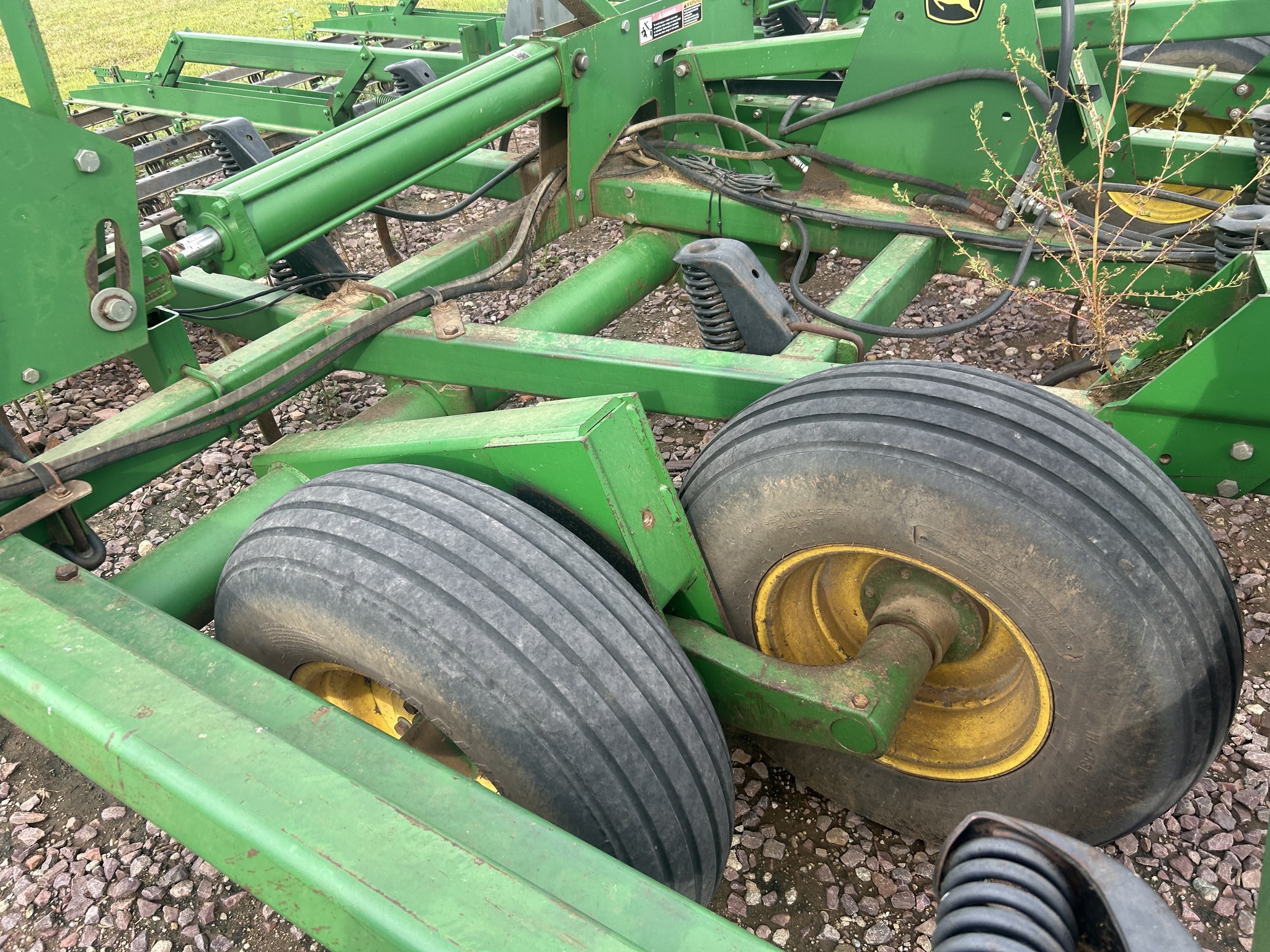 2003 John Deere 726 Soil Finisher