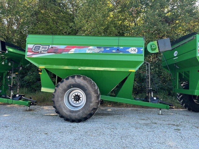 2024 J&M 875 Grain Cart