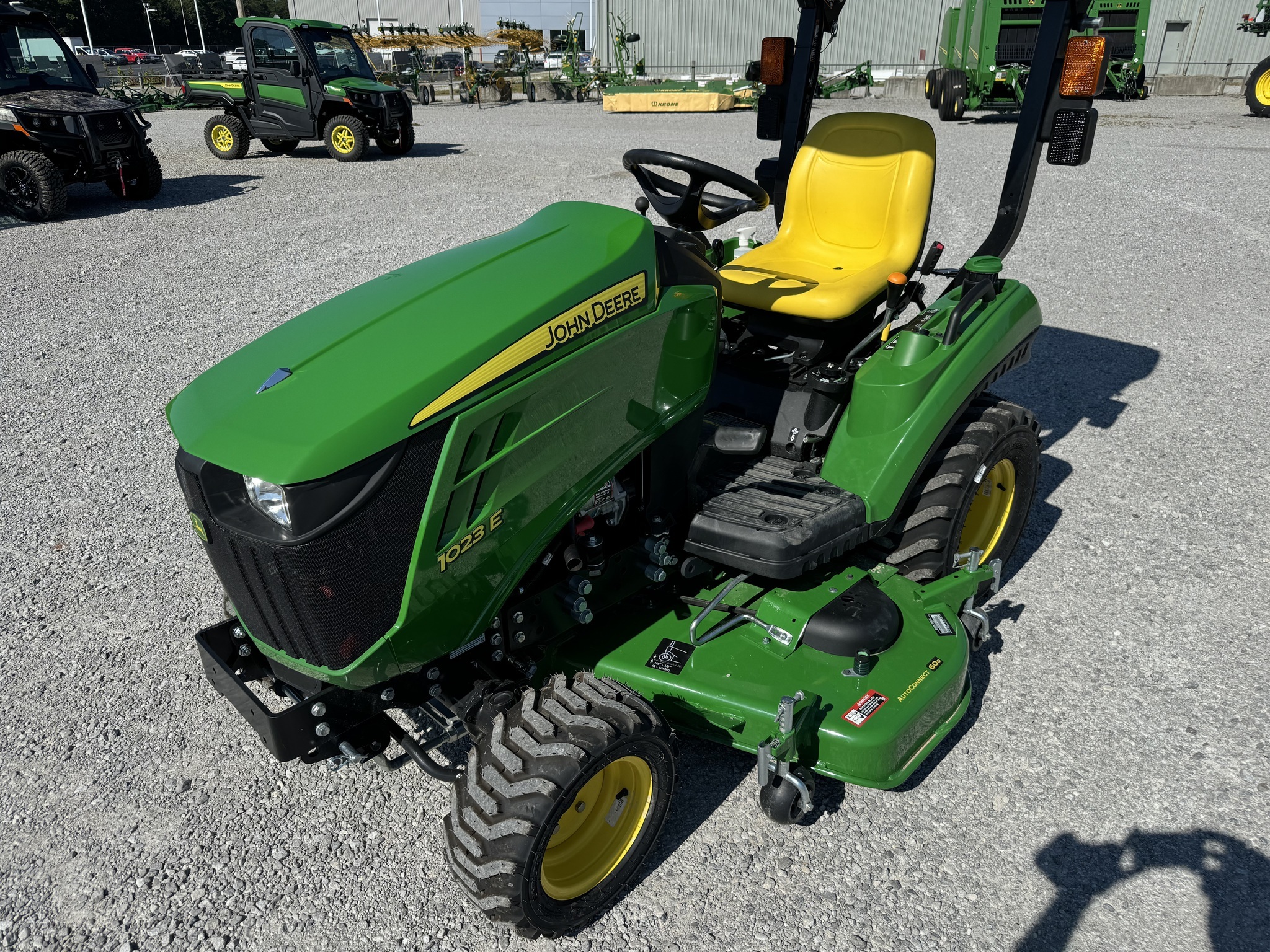 2025 John Deere 1023E Tractor