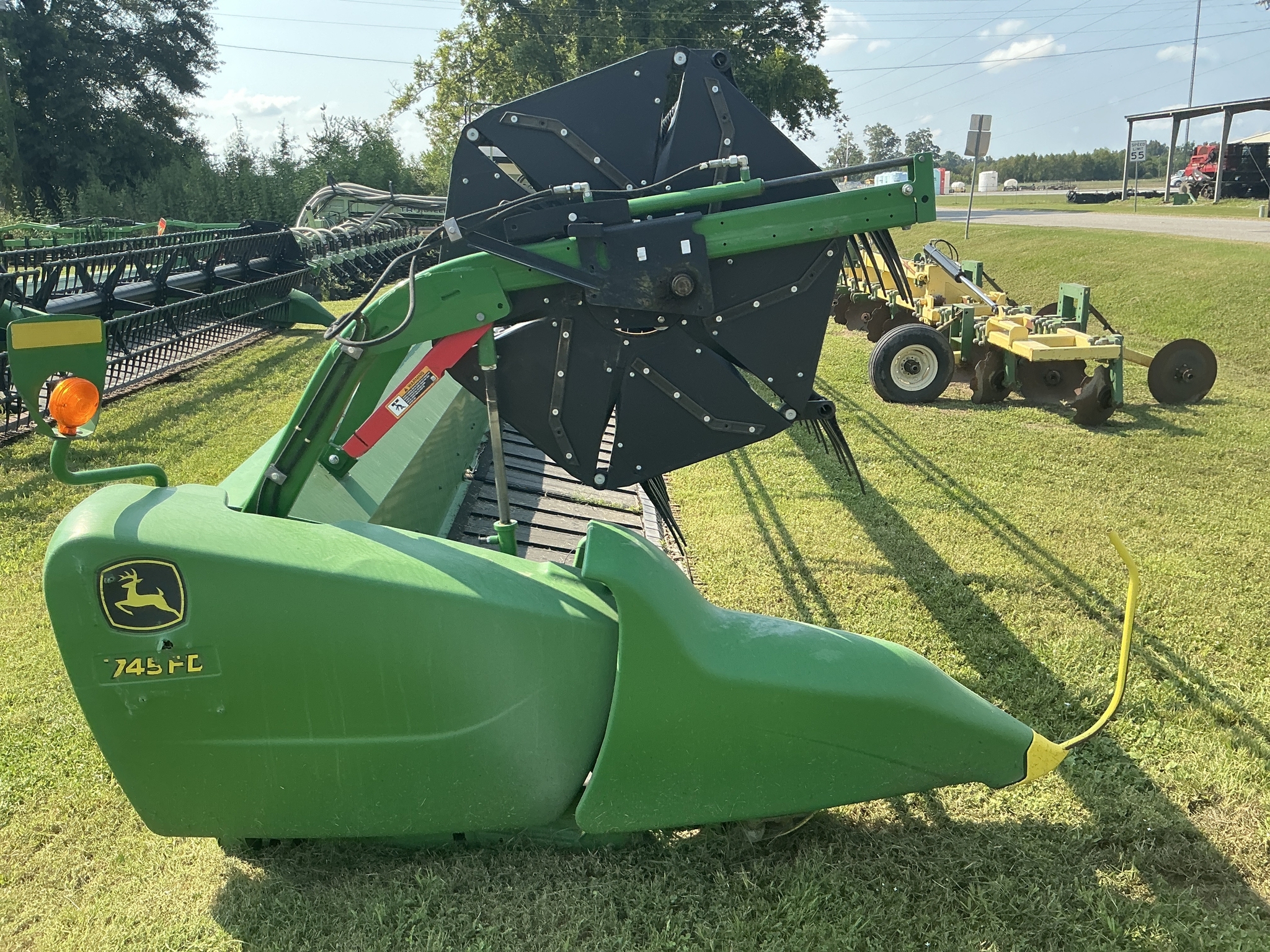 2019 John Deere 745FD Platform
