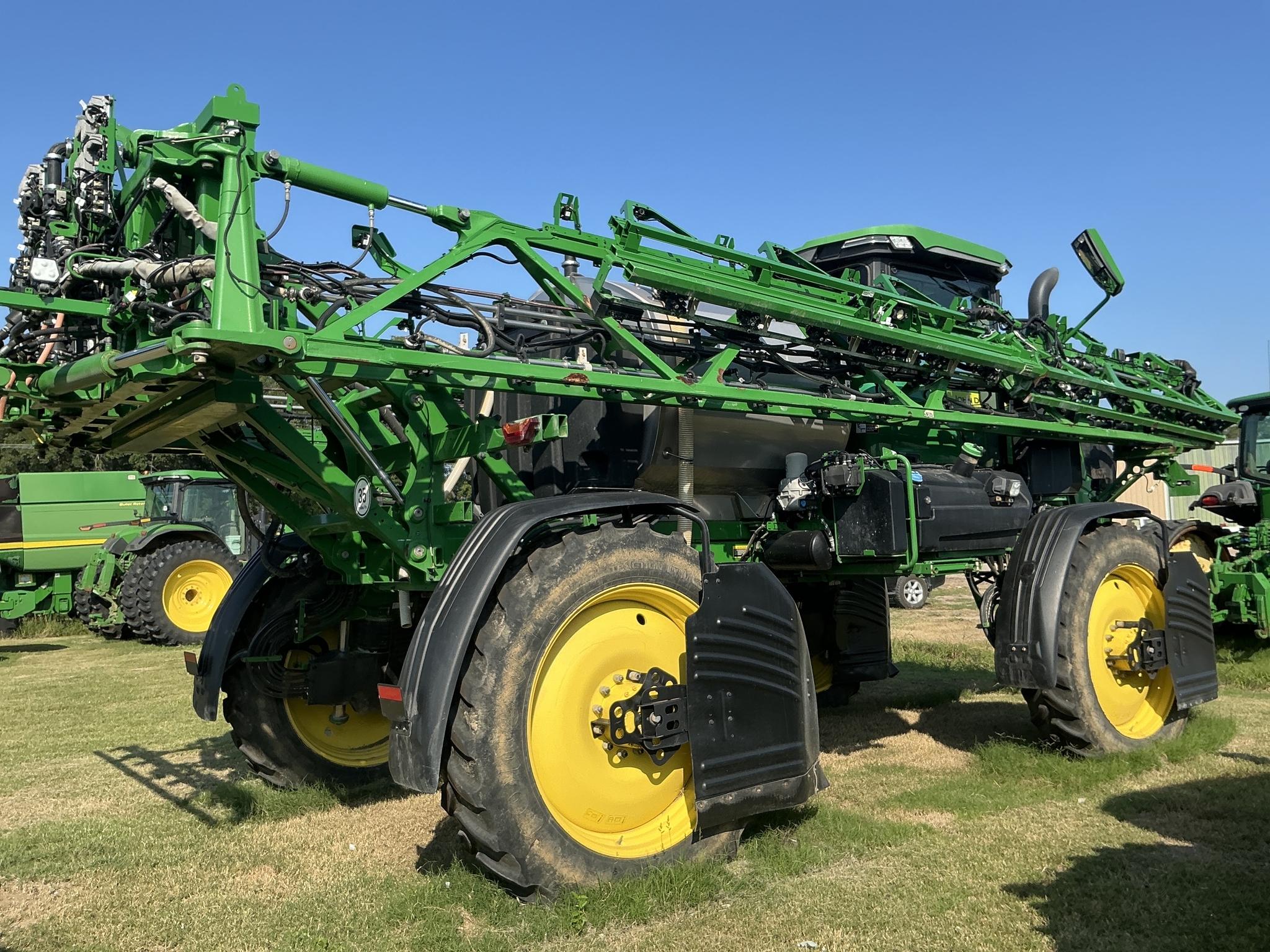 2022 John Deere 410R Self-Propelled Sprayer