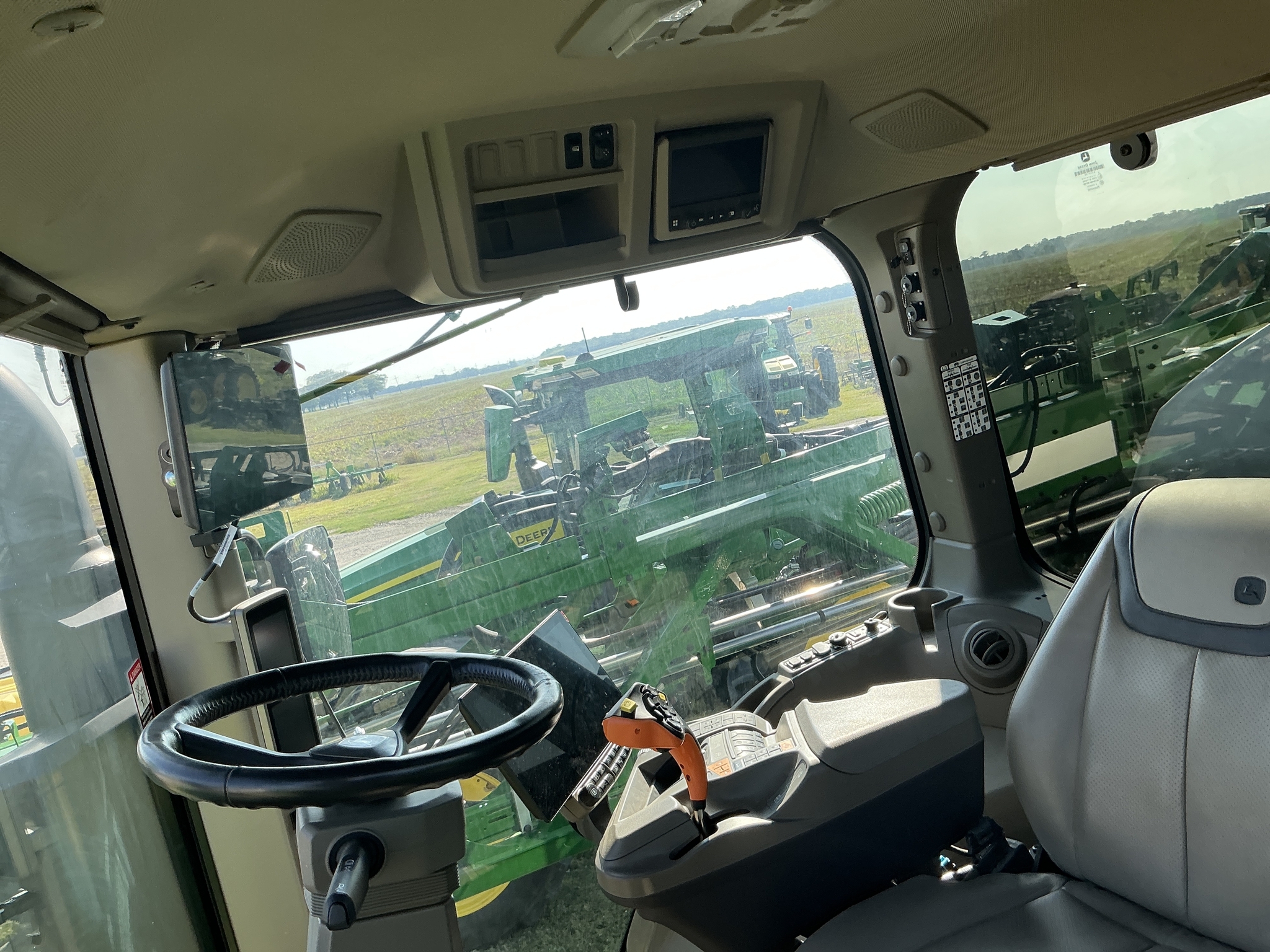 2022 John Deere 410R Self-Propelled Sprayer