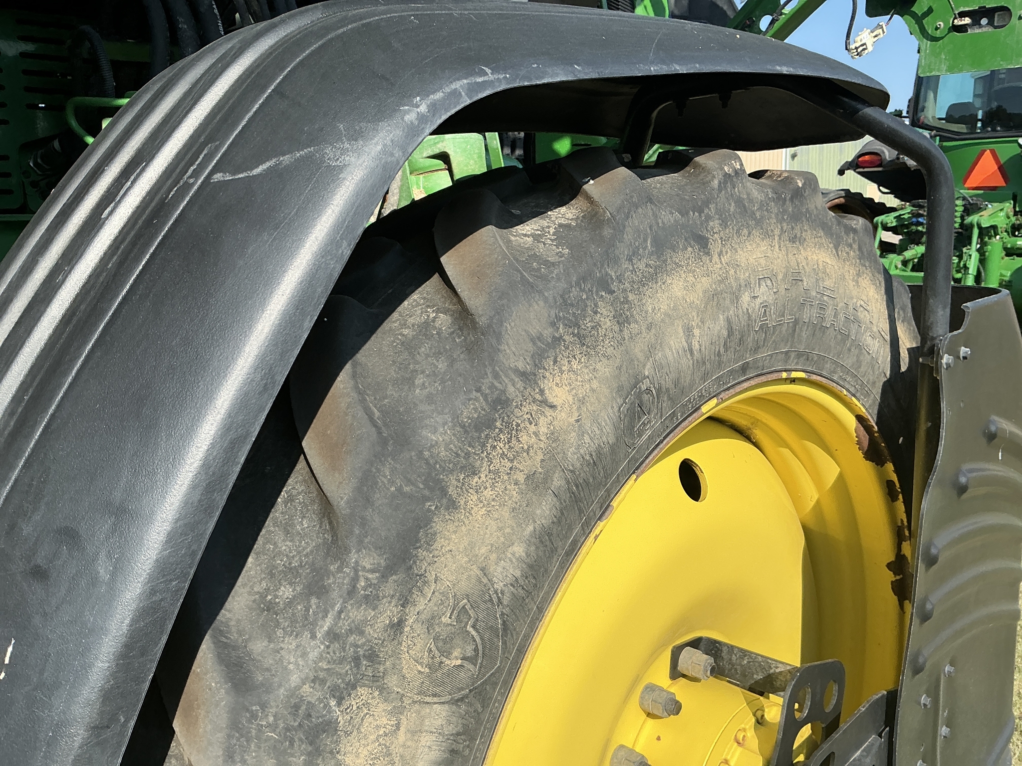 2022 John Deere 410R Self-Propelled Sprayer