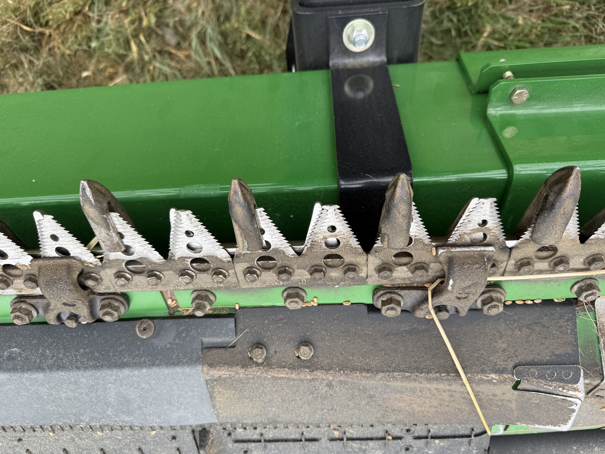 2022 John Deere HD40F Platform