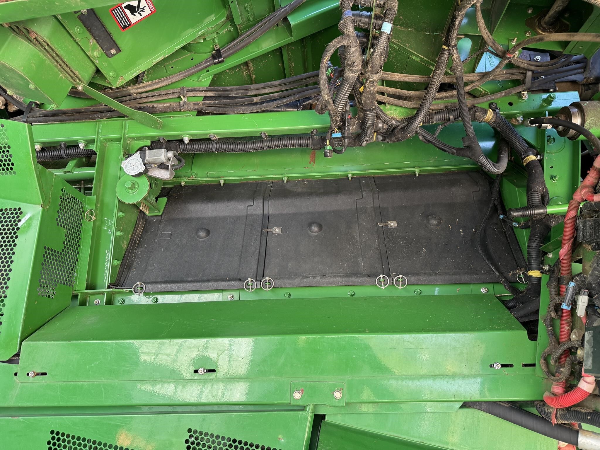 2013 John Deere S680 Combine