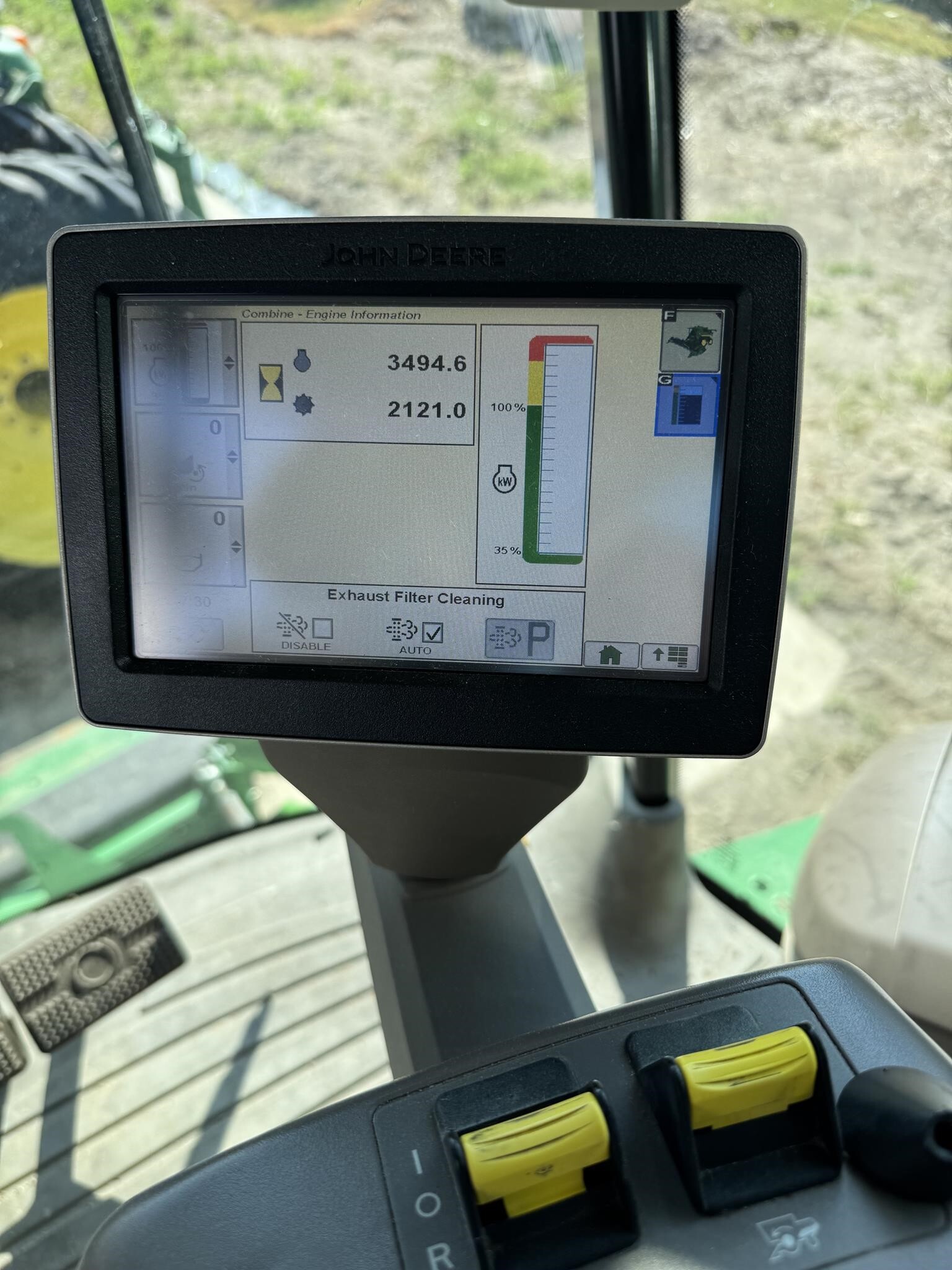2013 John Deere S680 Combine