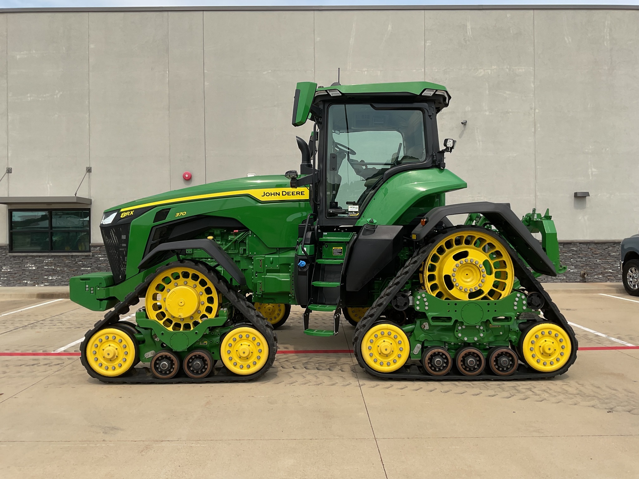 2024 John Deere 8RX 370 Tractor