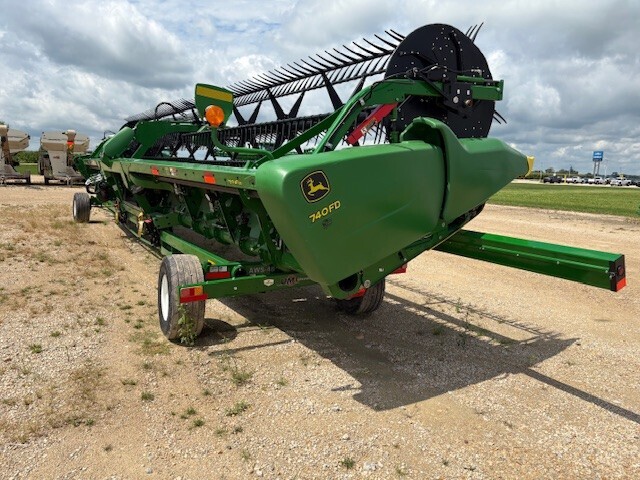 2020 John Deere 740FD Platform