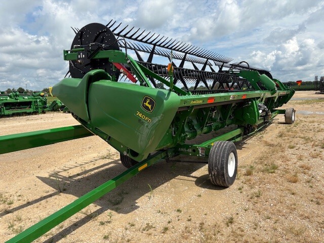 2020 John Deere 740FD Platform
