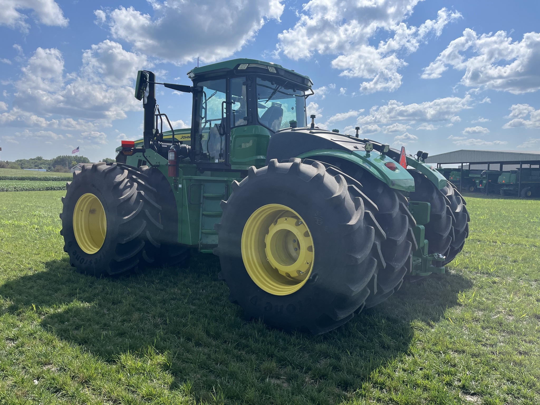 2022 John Deere 9R 590 Tractor