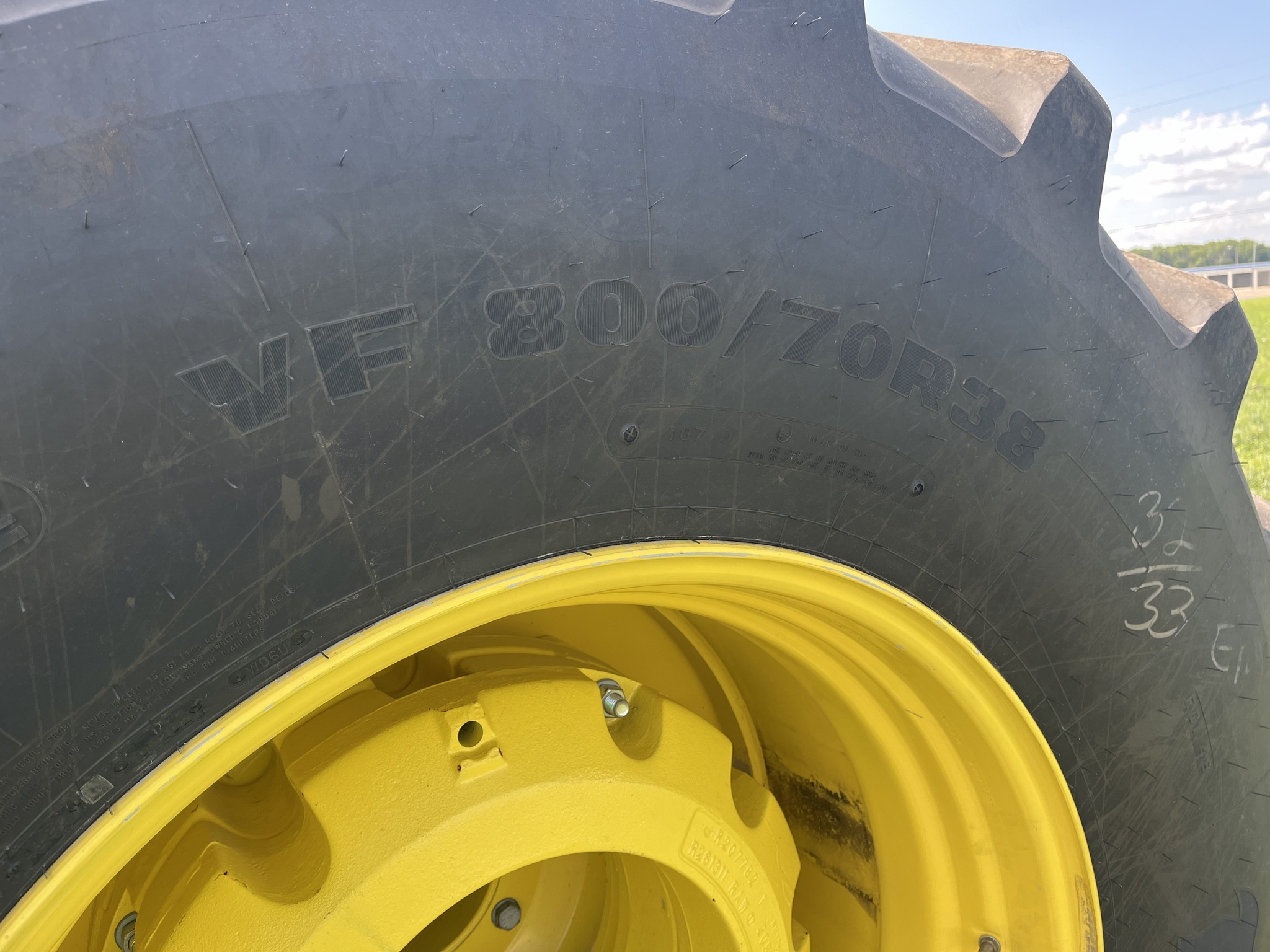 2022 John Deere 9R 590 Tractor