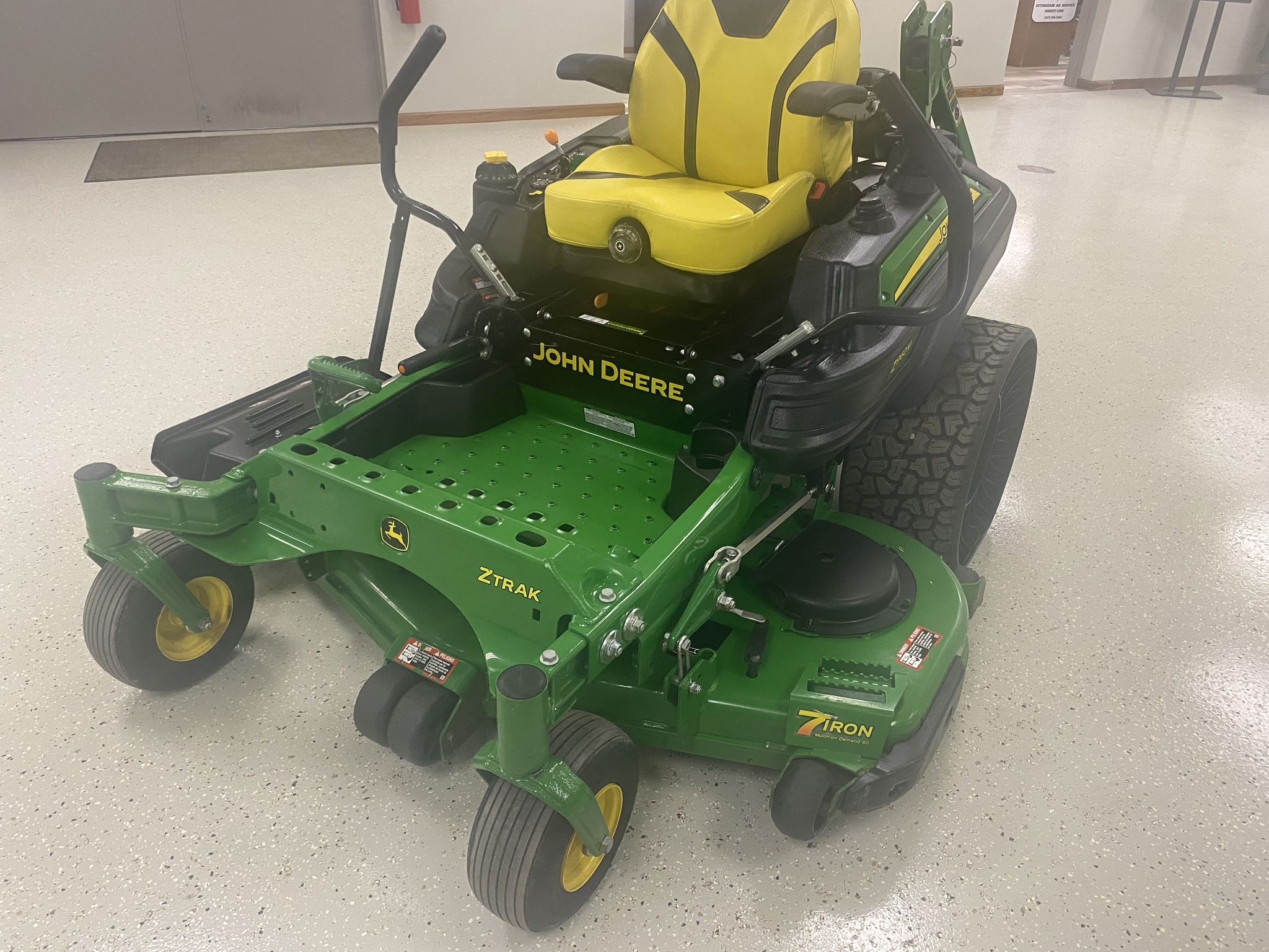 2019 John Deere Z960M Lawn Mower