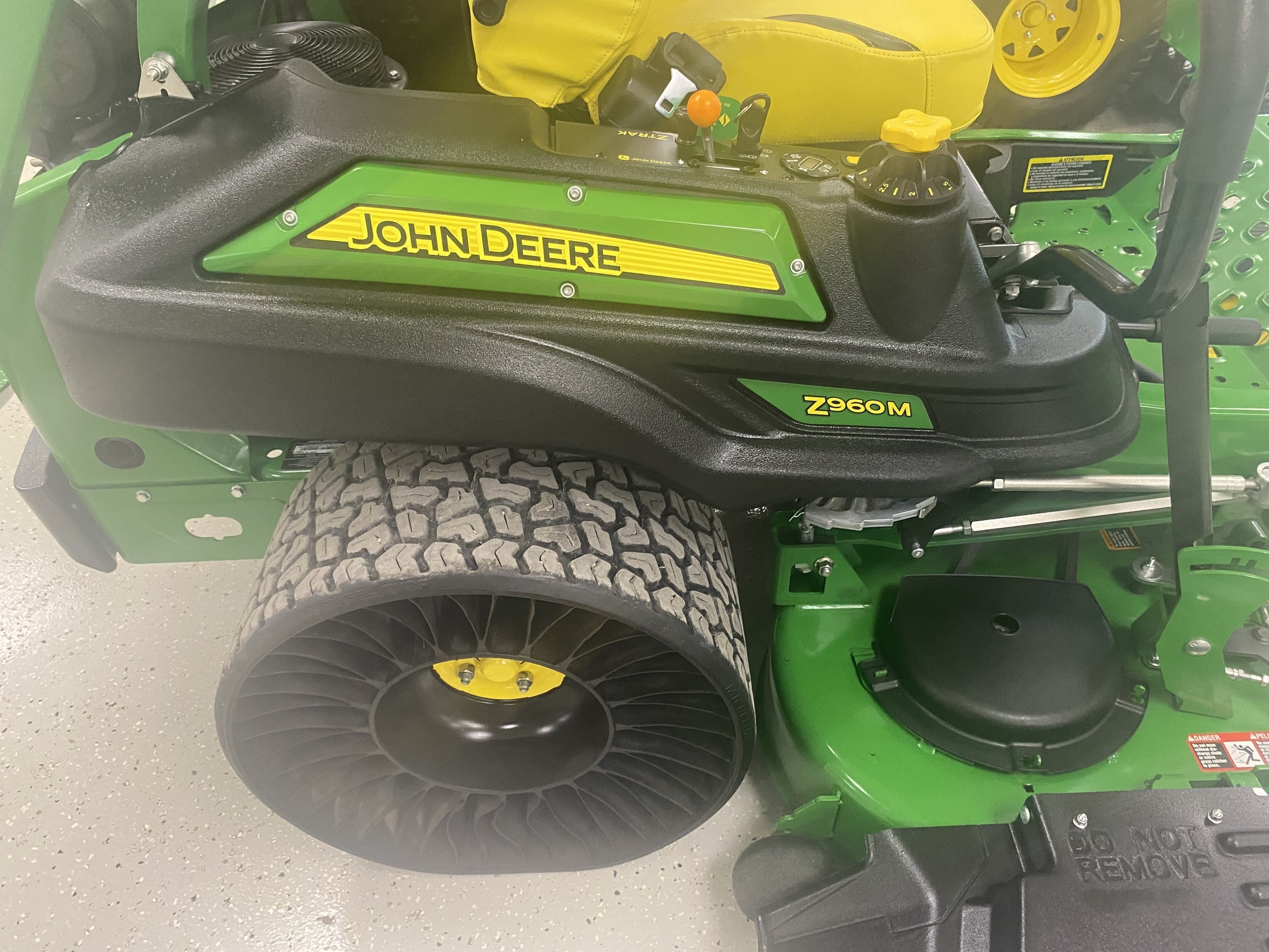 2019 John Deere Z960M Lawn Mower
