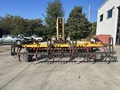1980 John Deere 2111 Chisel Plow
