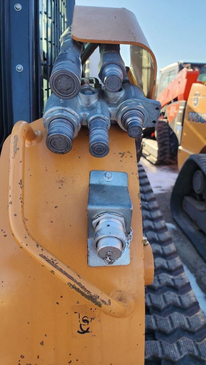 2021 Case TV370B Skid Steer