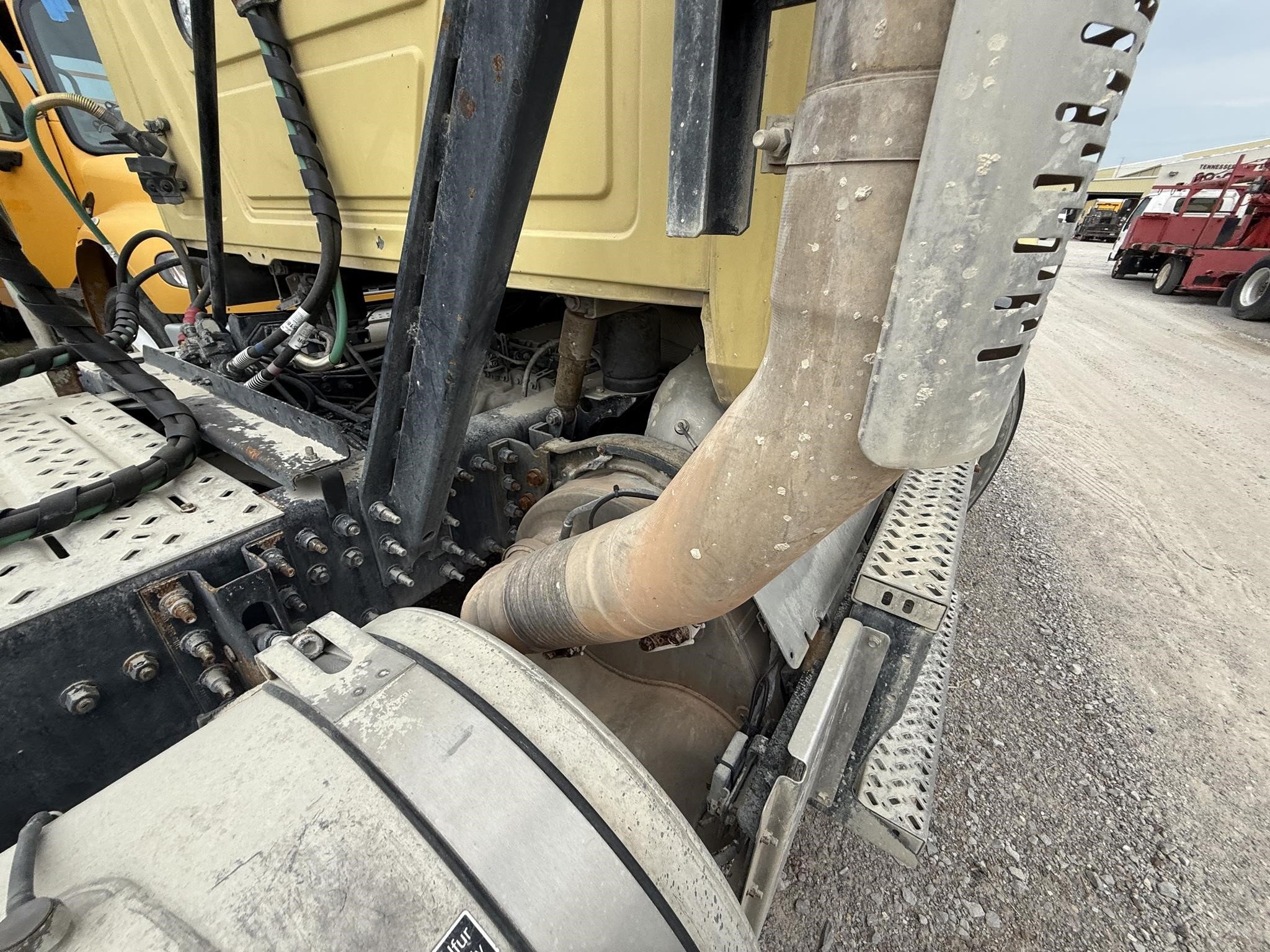 2018 Mack PINNACLE CXU613 Semi Trucks/Trailer