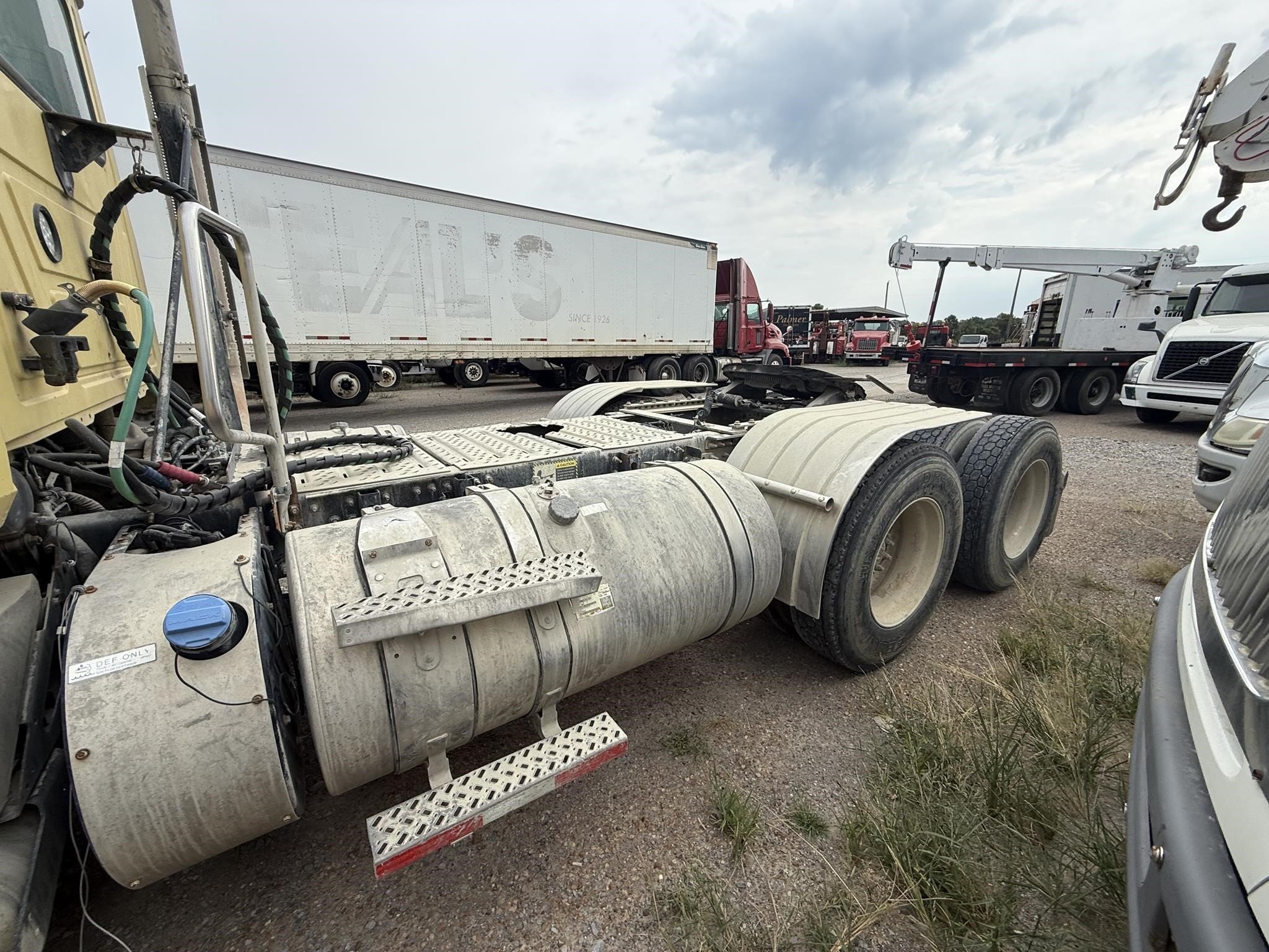 2018 Mack PINNACLE CXU613 Semi Trucks/Trailer