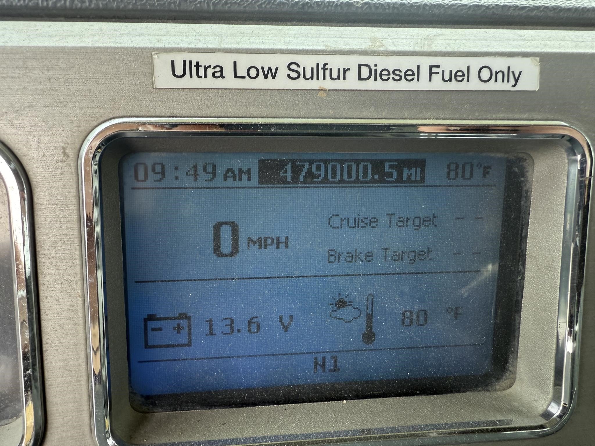 2018 Mack PINNACLE CXU613 Semi Trucks/Trailer