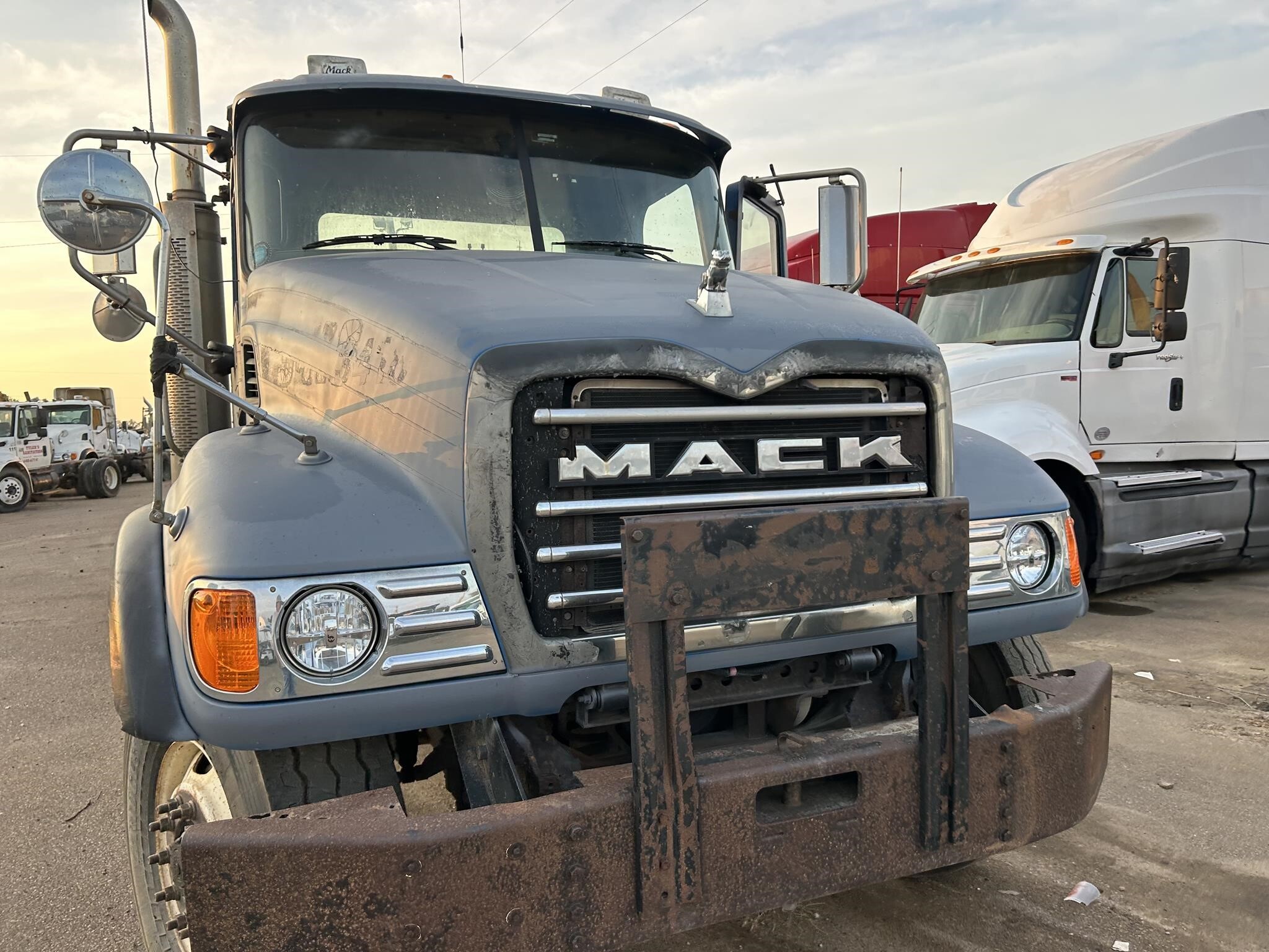 2007 Mack Granite CV713 Dump Trucks/Trailer