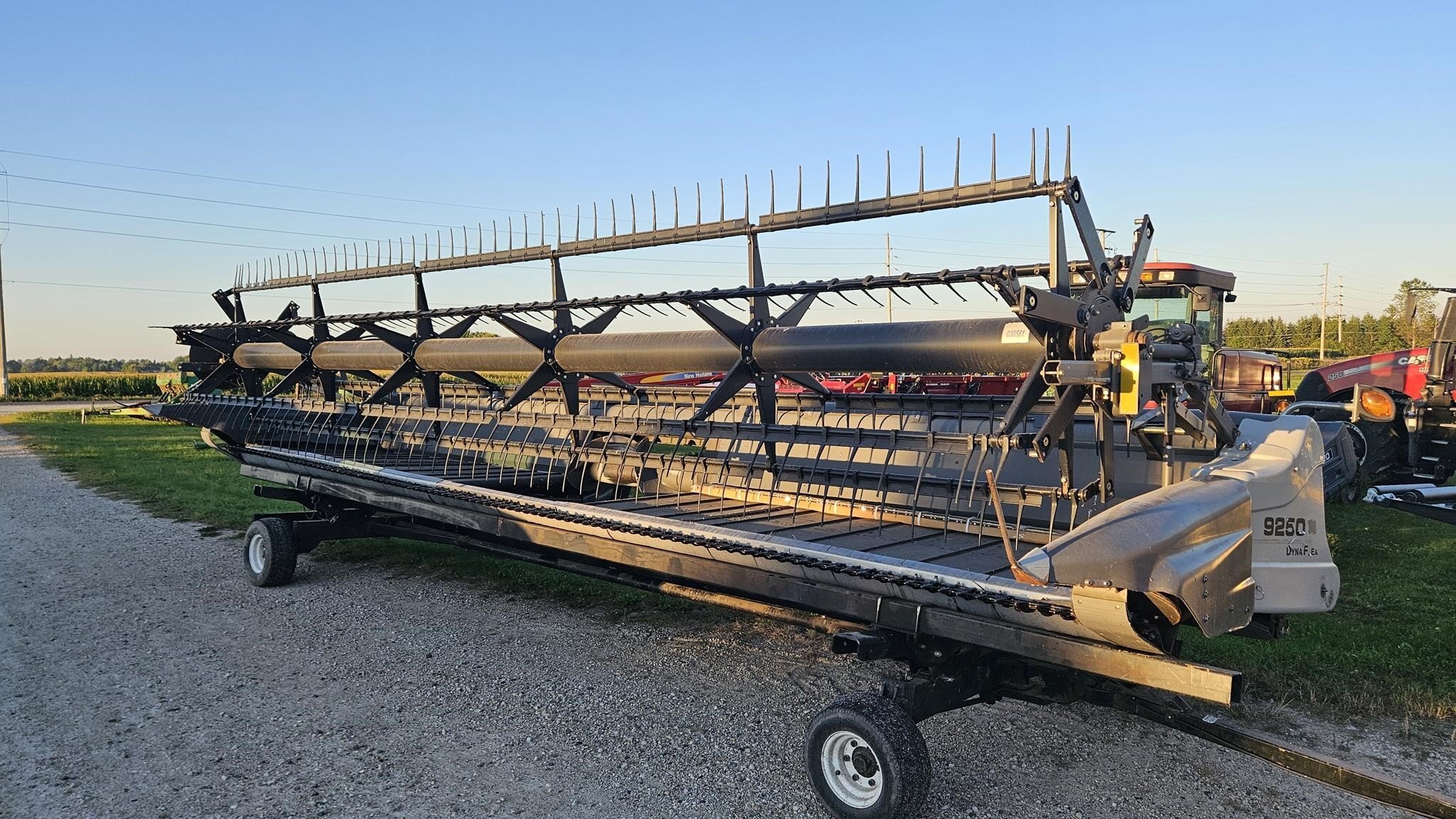 2012 Gleaner 9250 Platform