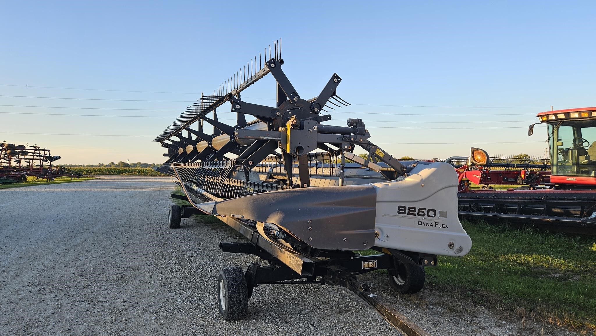 2012 Gleaner 9250 Platform