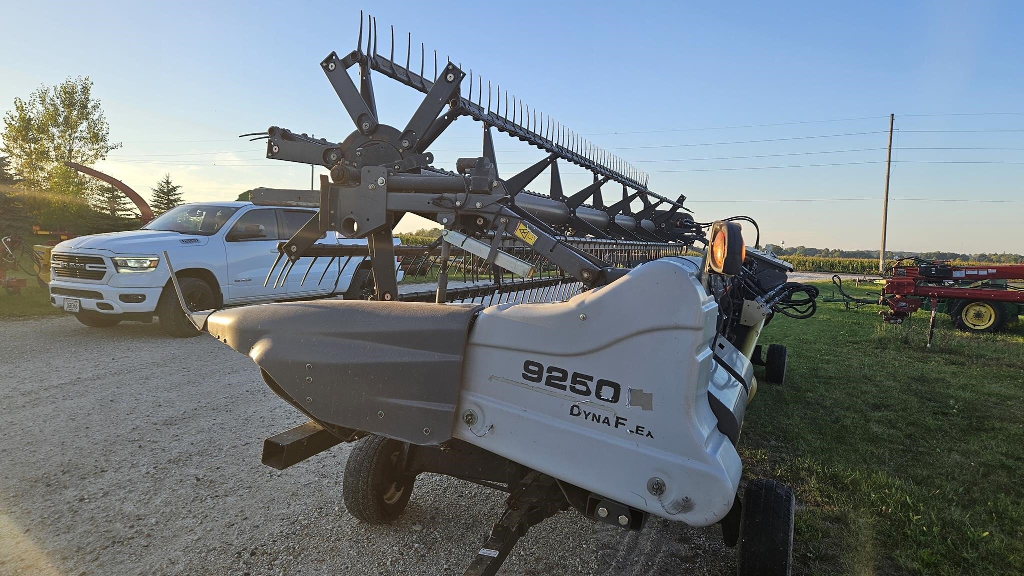 2012 Gleaner 9250 Platform