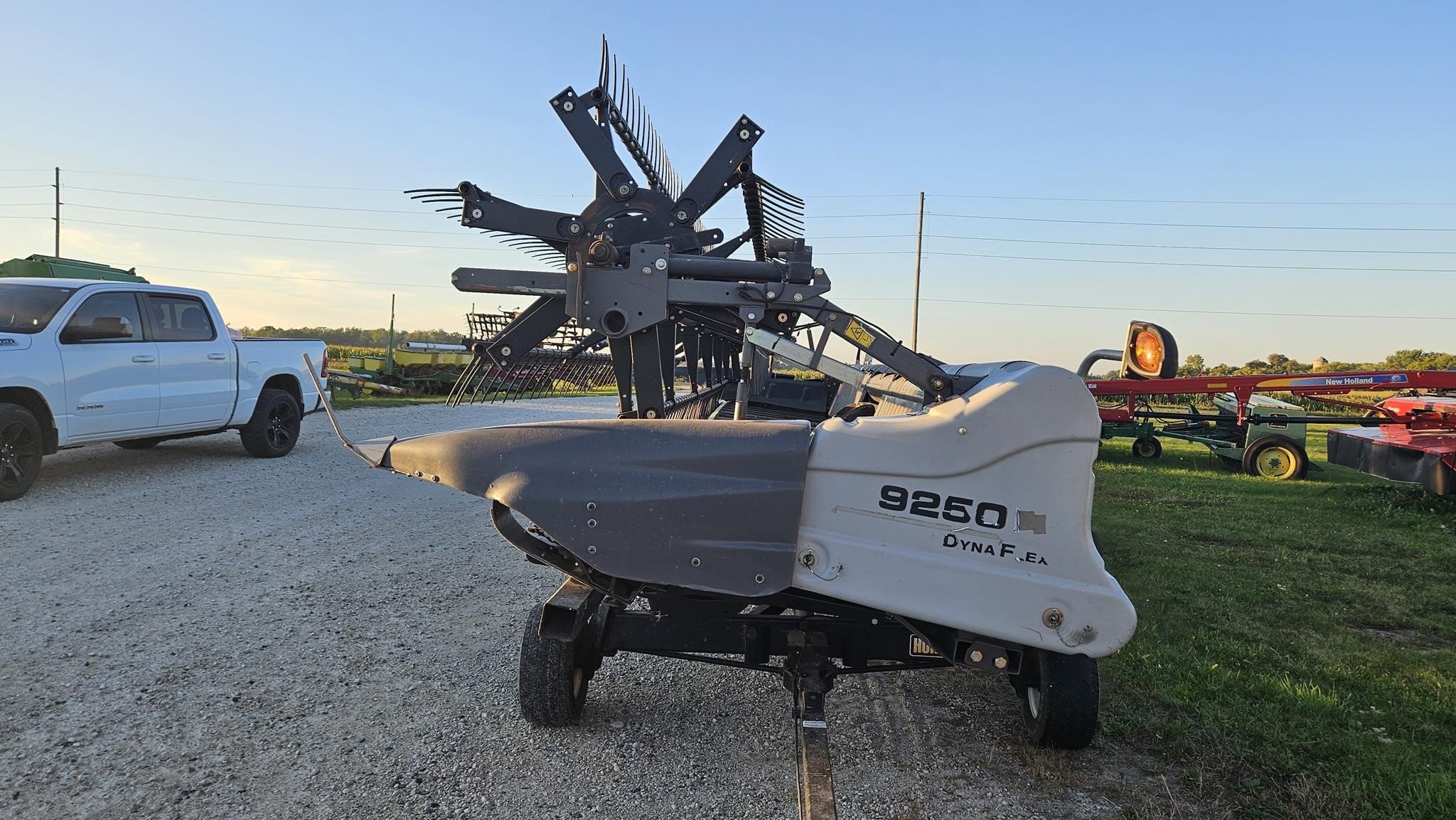 2012 Gleaner 9250 Platform