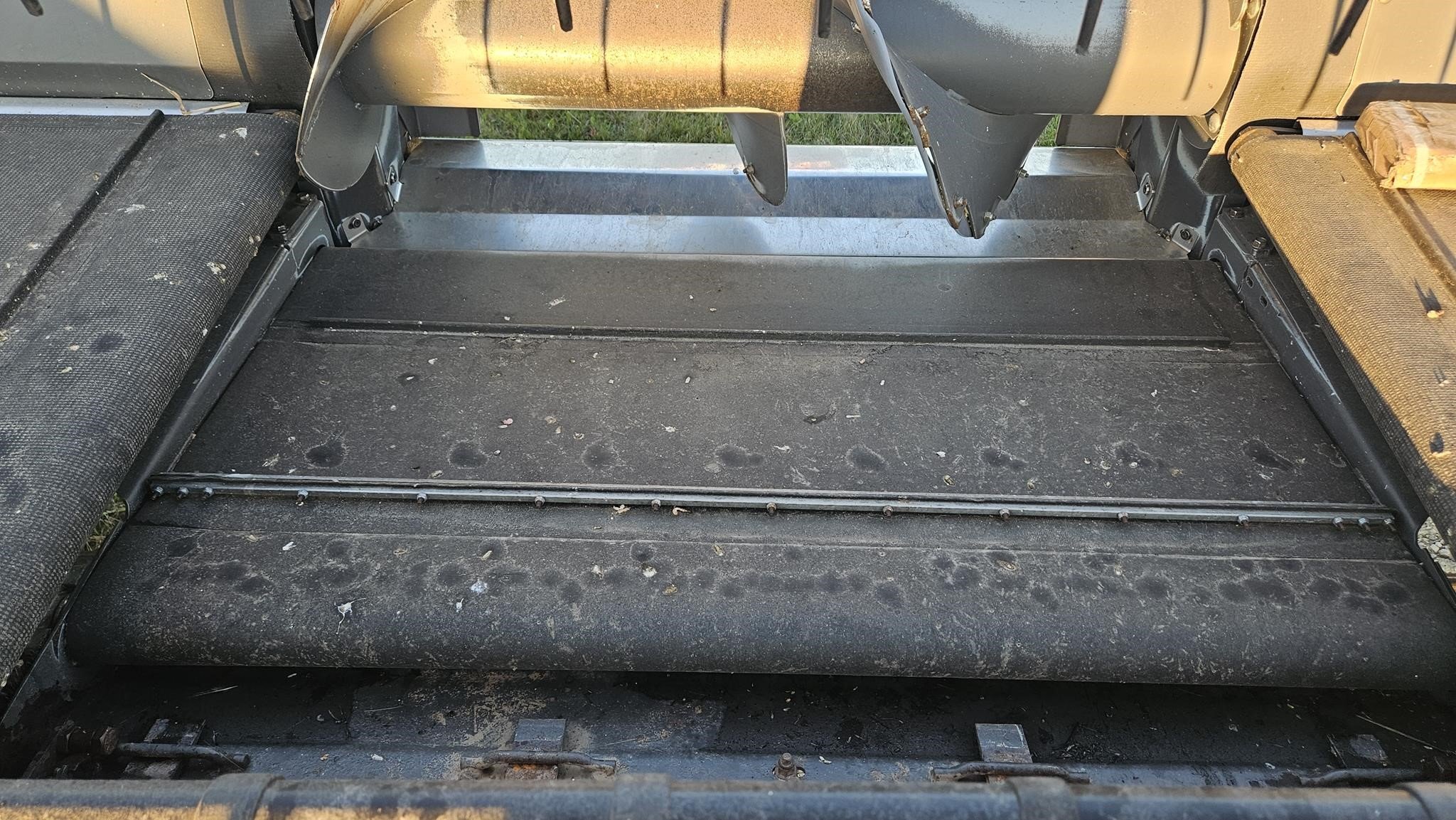 2012 Gleaner 9250 Platform