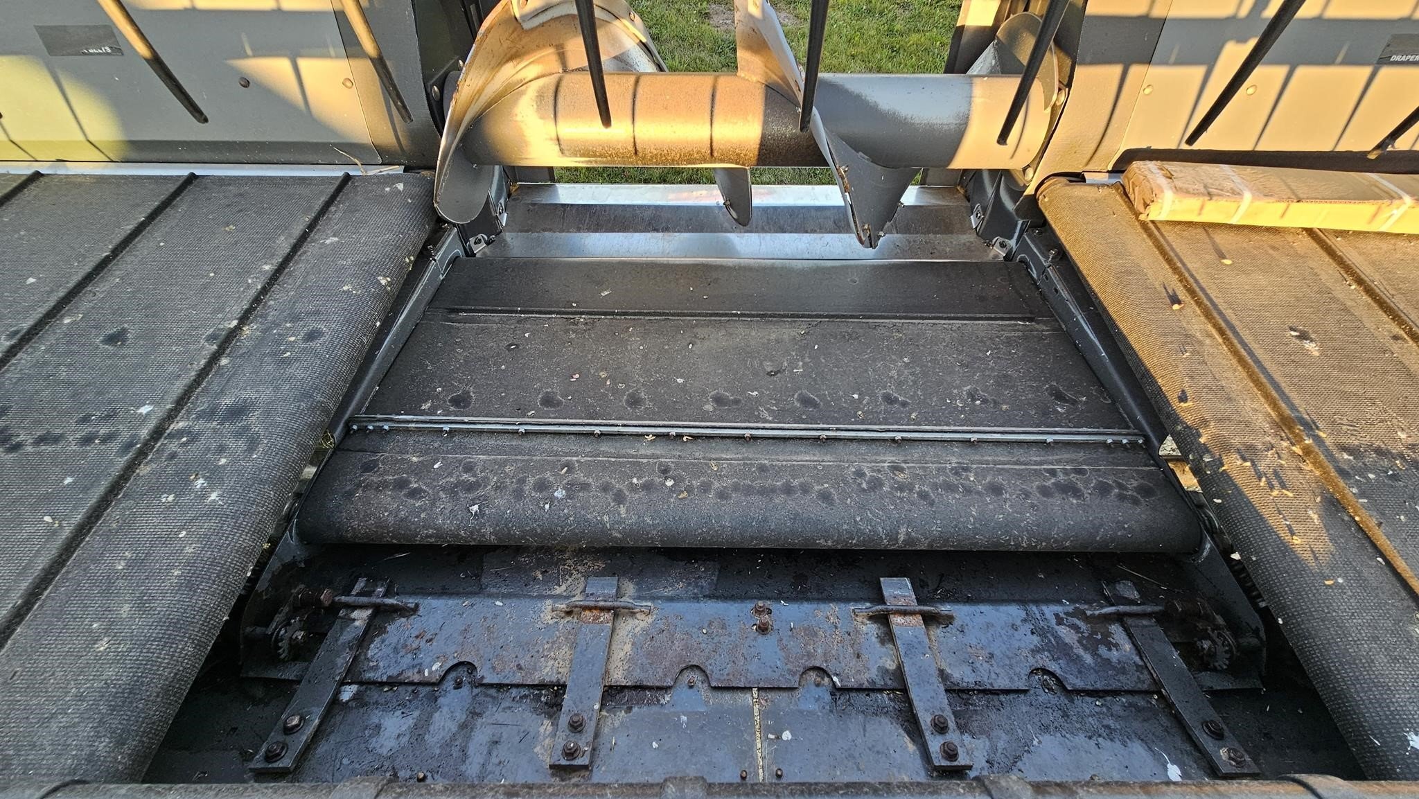 2012 Gleaner 9250 Platform