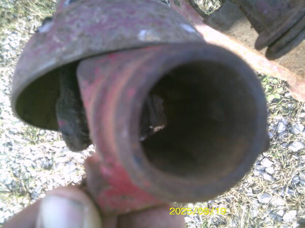 1985 New Holland 352 Grinders and Mixer