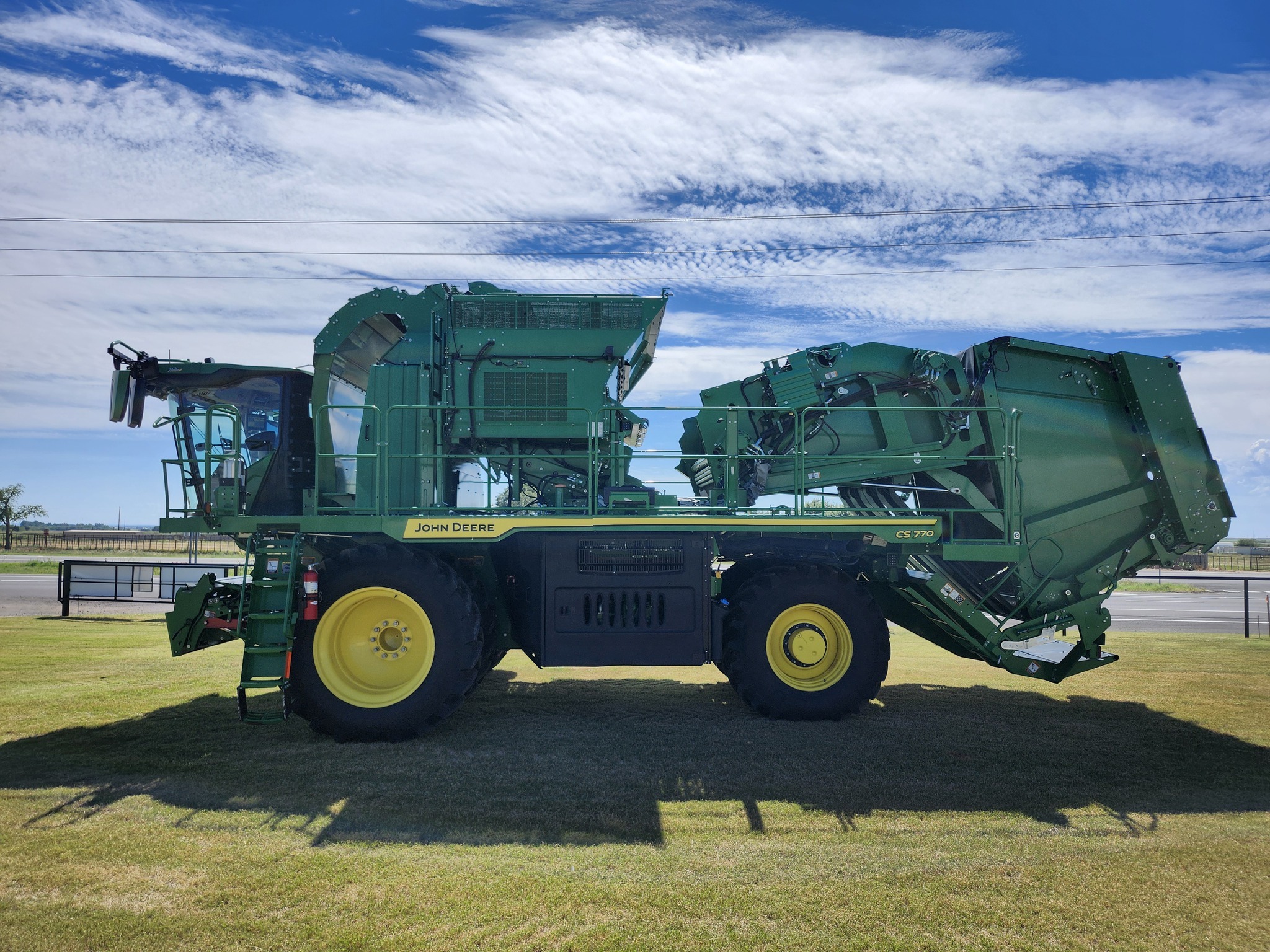 2022 John Deere CS770 Cotton Equipment