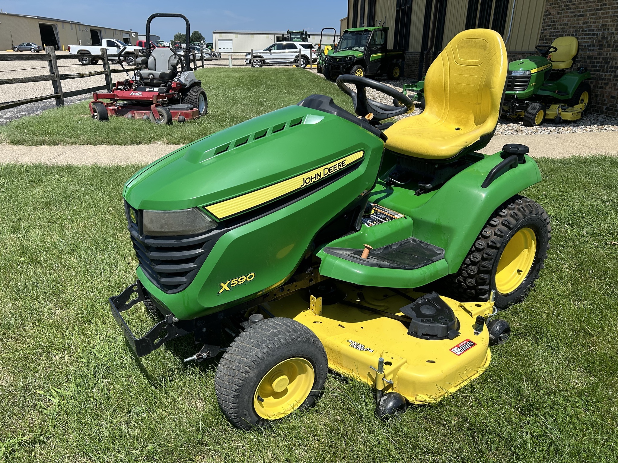 2016 John Deere X590 Lawn Mower