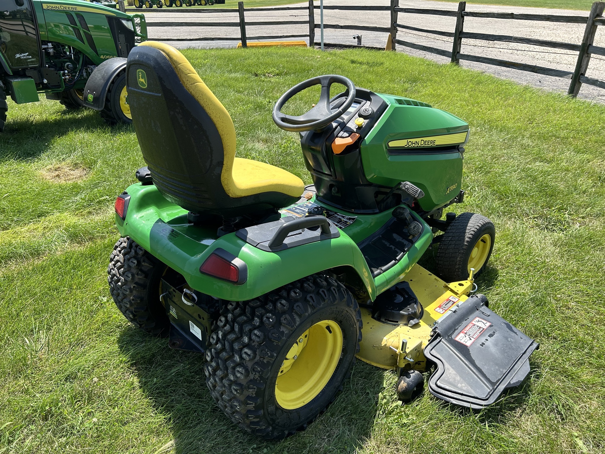 2016 John Deere X590 Lawn Mower