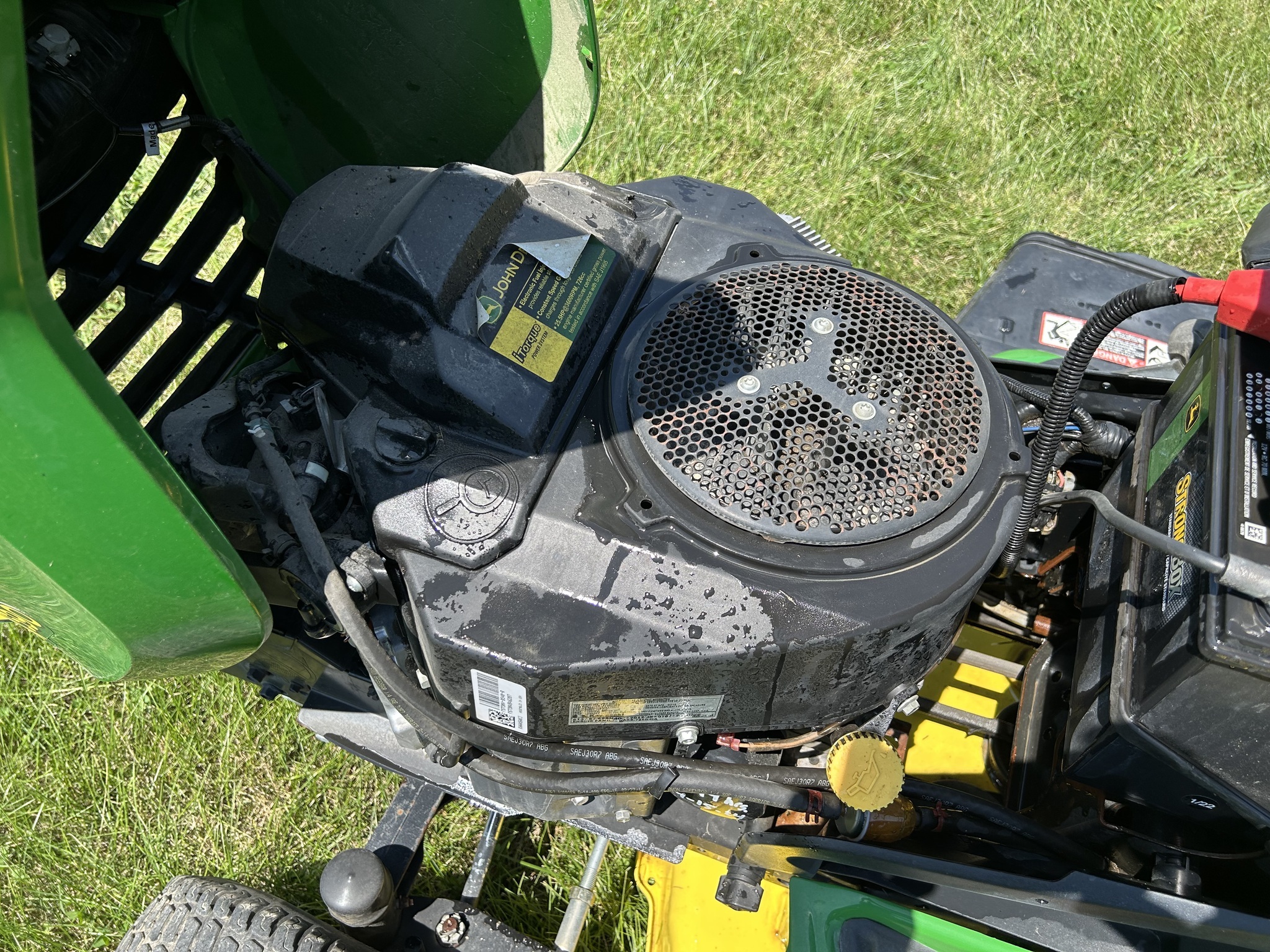 2016 John Deere X590 Lawn Mower