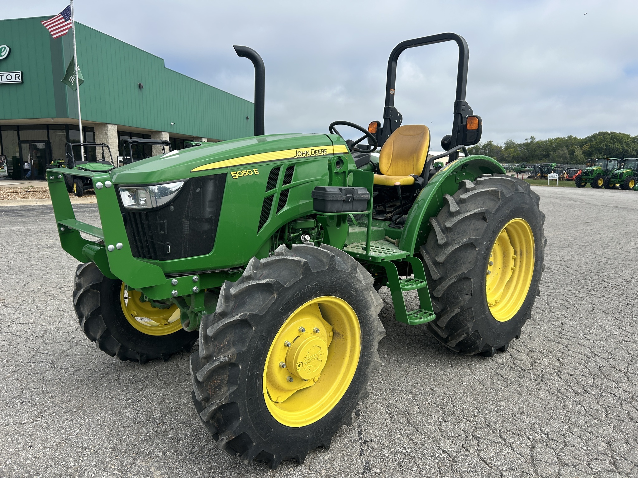 2023 John Deere 5050E Tractor