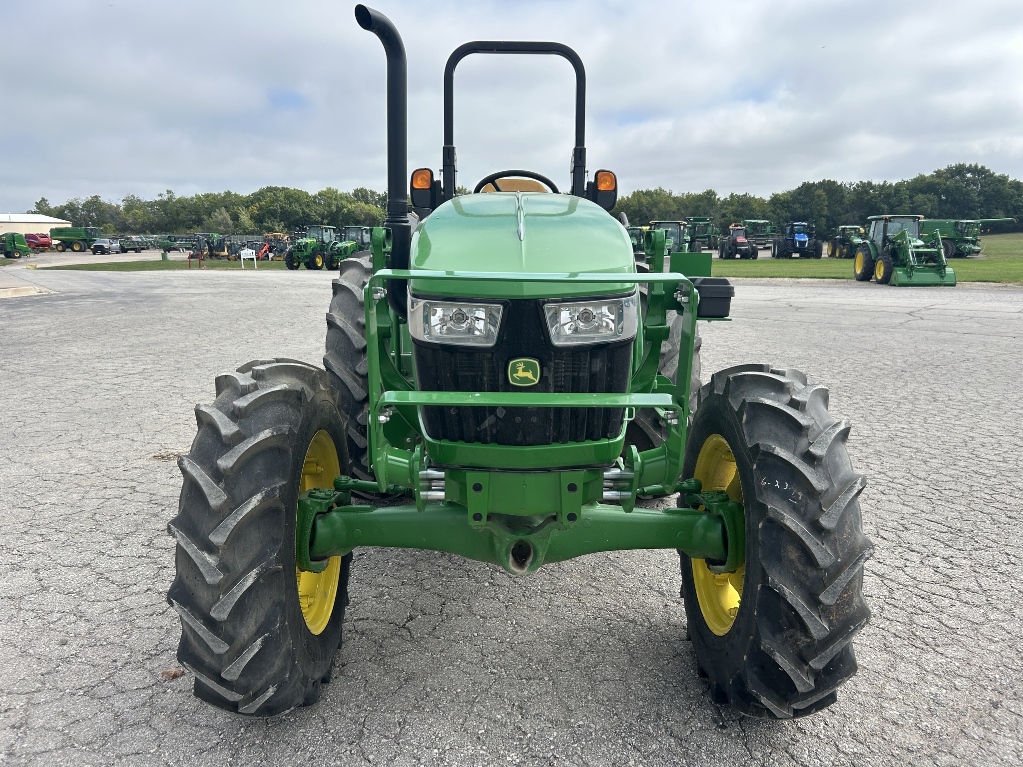 2023 John Deere 5050E Tractor