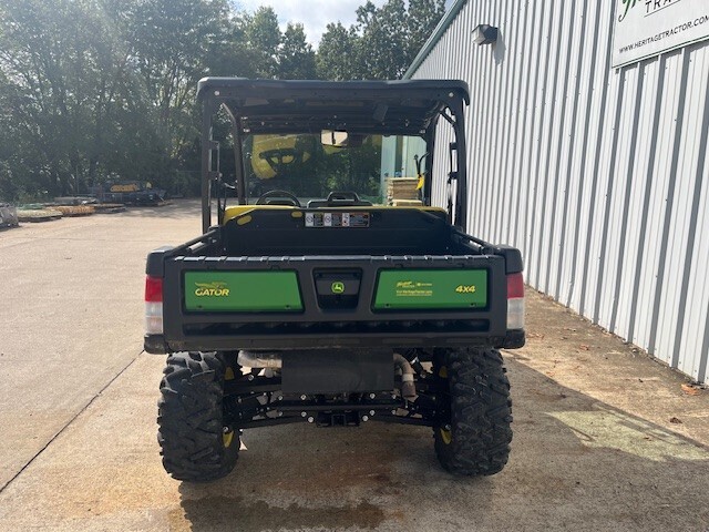 2021 John Deere XUV 835M ATVs and Utility Vehicle
