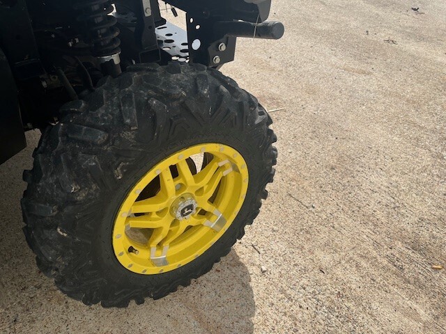 2021 John Deere XUV 835M ATVs and Utility Vehicle