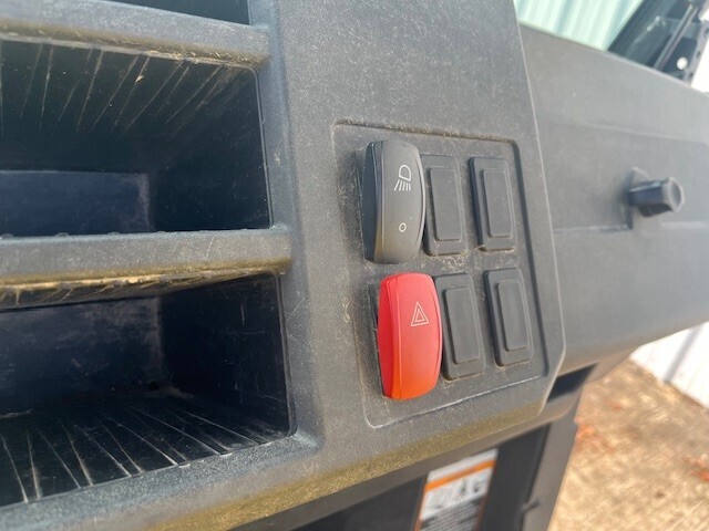 2021 John Deere XUV 835M ATVs and Utility Vehicle