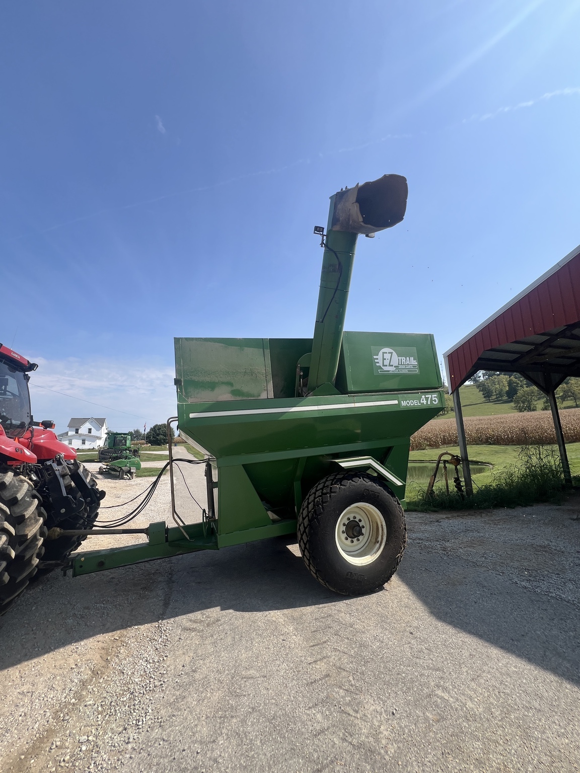  E-Z Trail 475 Grain Cart