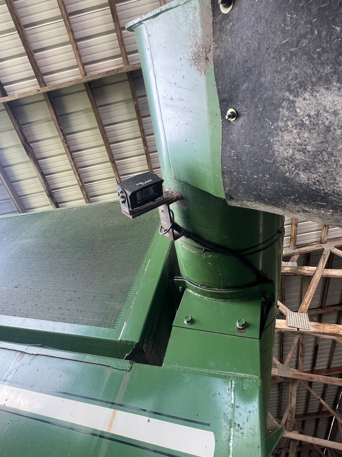  E-Z Trail 475 Grain Cart