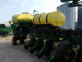 2004 John Deere 1770 Planter
