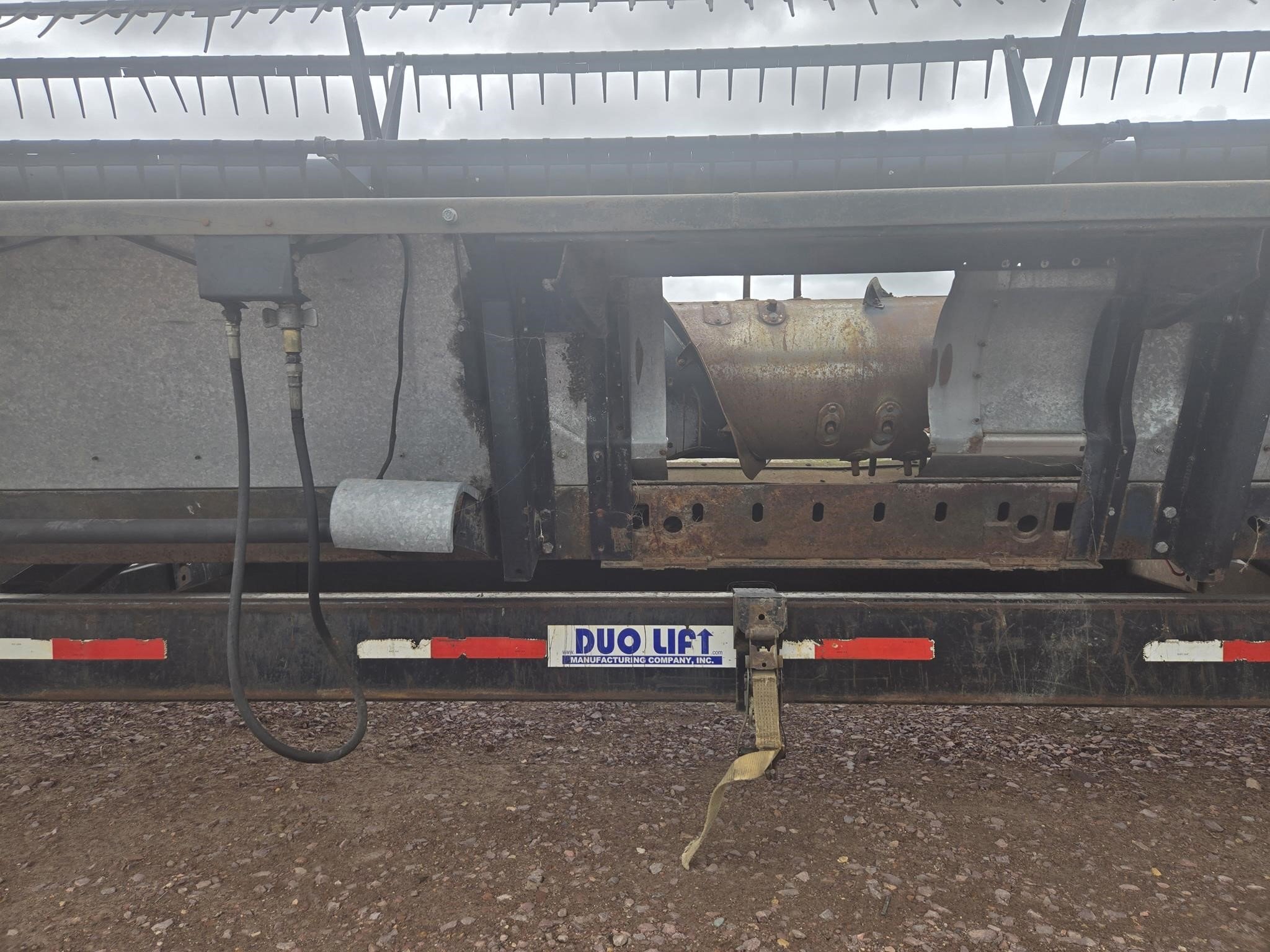 1991 Gleaner R320 Platform
